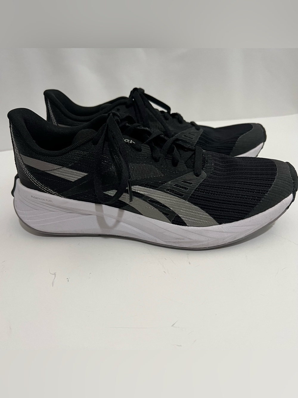 Reebok Floatride Fuel Black & White Sneaker 8